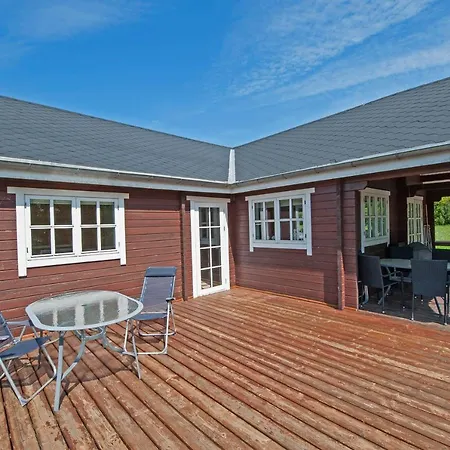 Ferieby - Torpet 81 Hovborg
