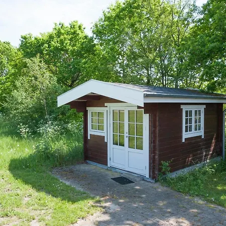 Ferieby - Torpet 81